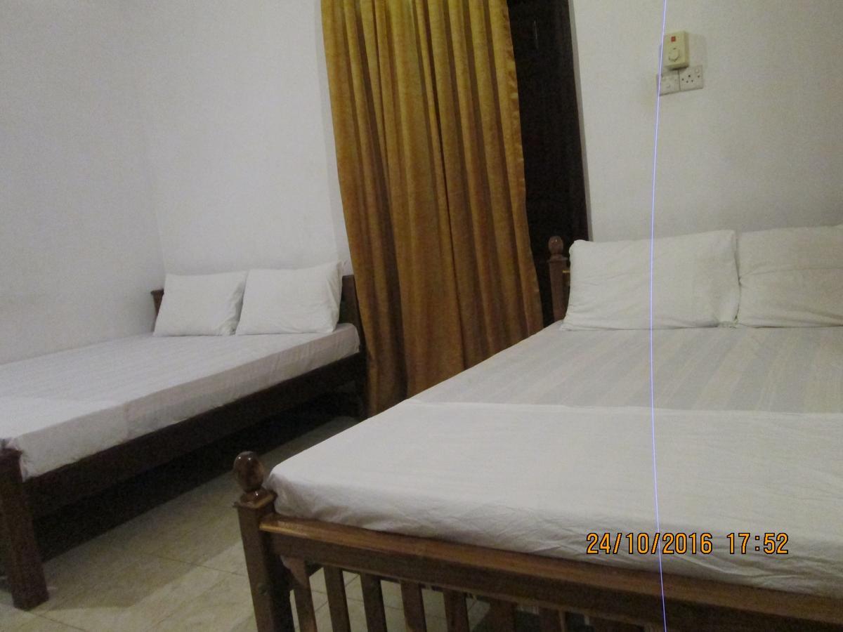 Hotel Blue Whale جافنا المظهر الخارجي الصورة